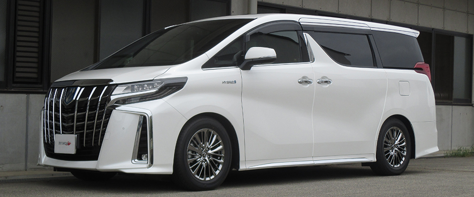 ALPHARD AYH30W マイナーチェンジ後ナナメ画像